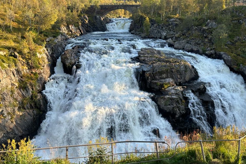 Kündigt Kampf um geschützte Wasserfälle an: – Kein Strom für Rechenzentrum übrig